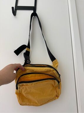 BAGGU marigold fanny